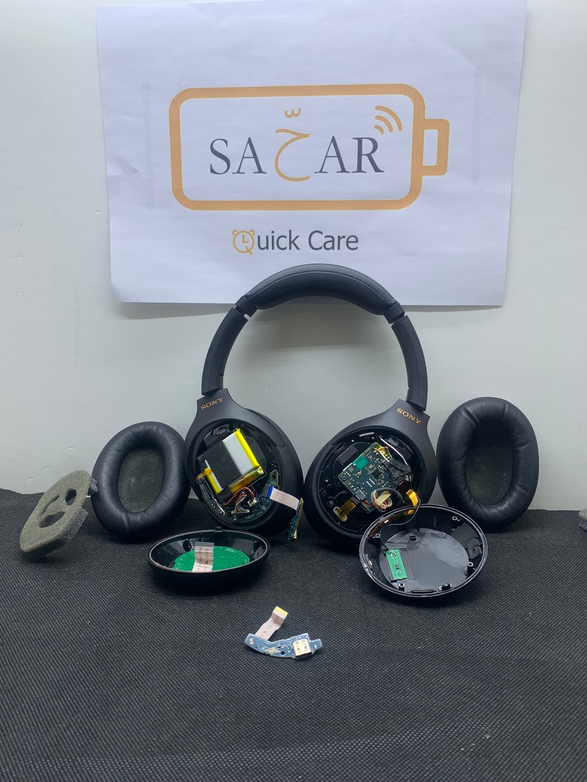 Sony wh-1000mx4 charging issue