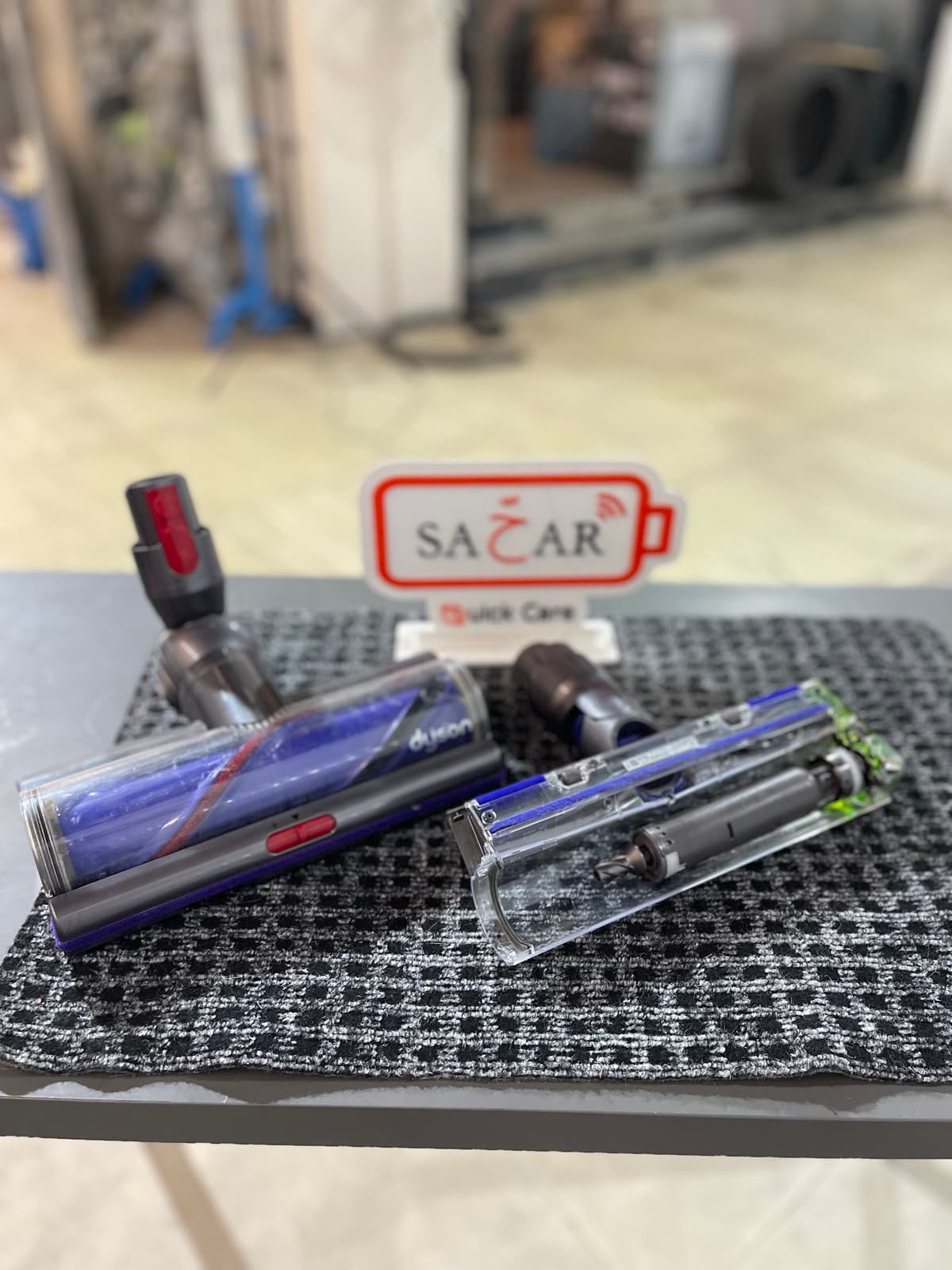 Dyson V15 submarine repair